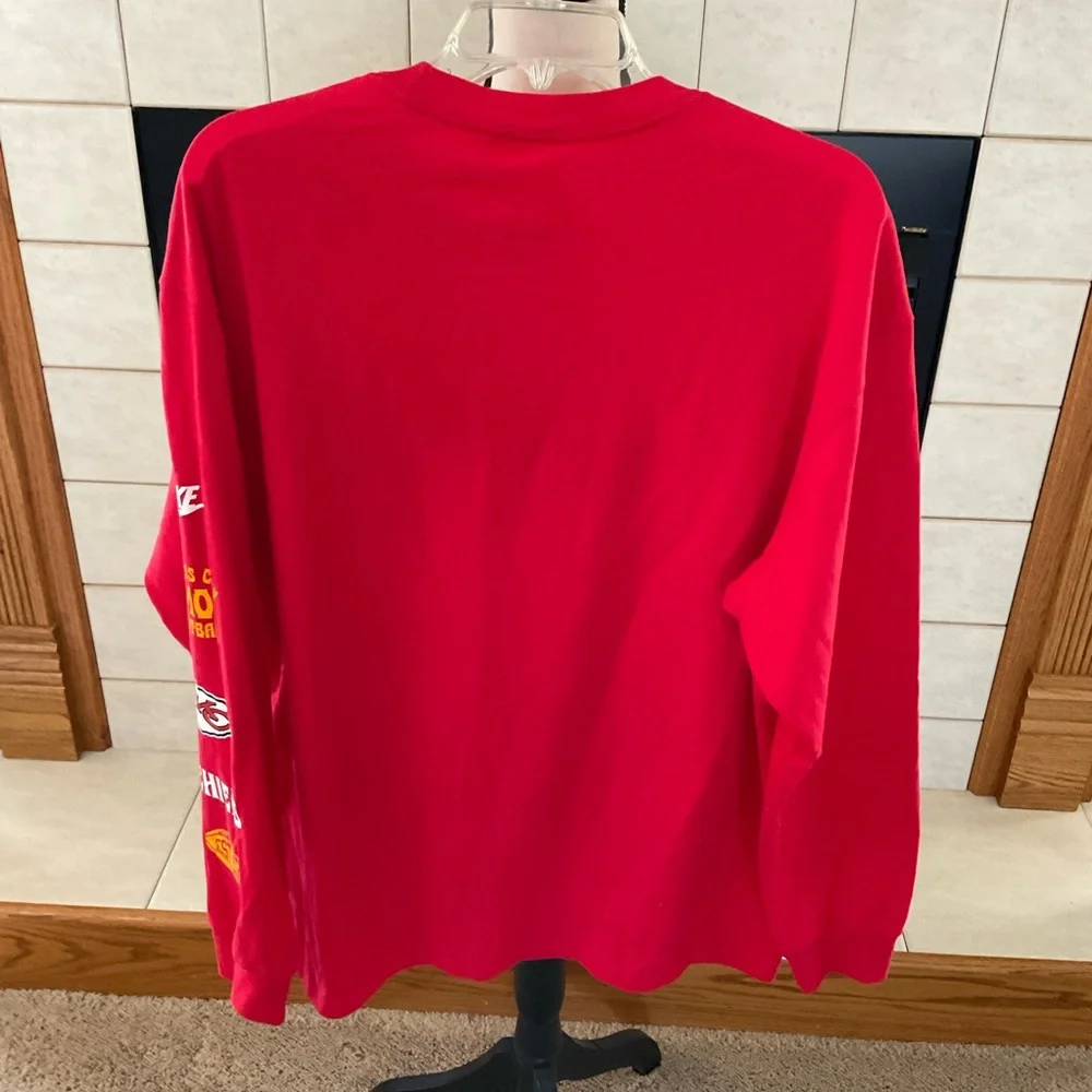 NWT Kansas City Chiefs Nike Loose Fit Pocket Max90 Long Sleeve T-Shirt, Sz L